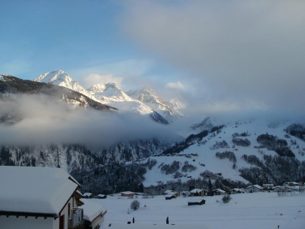 Hotel Pez Ault Disentis Εξωτερικό φωτογραφία
