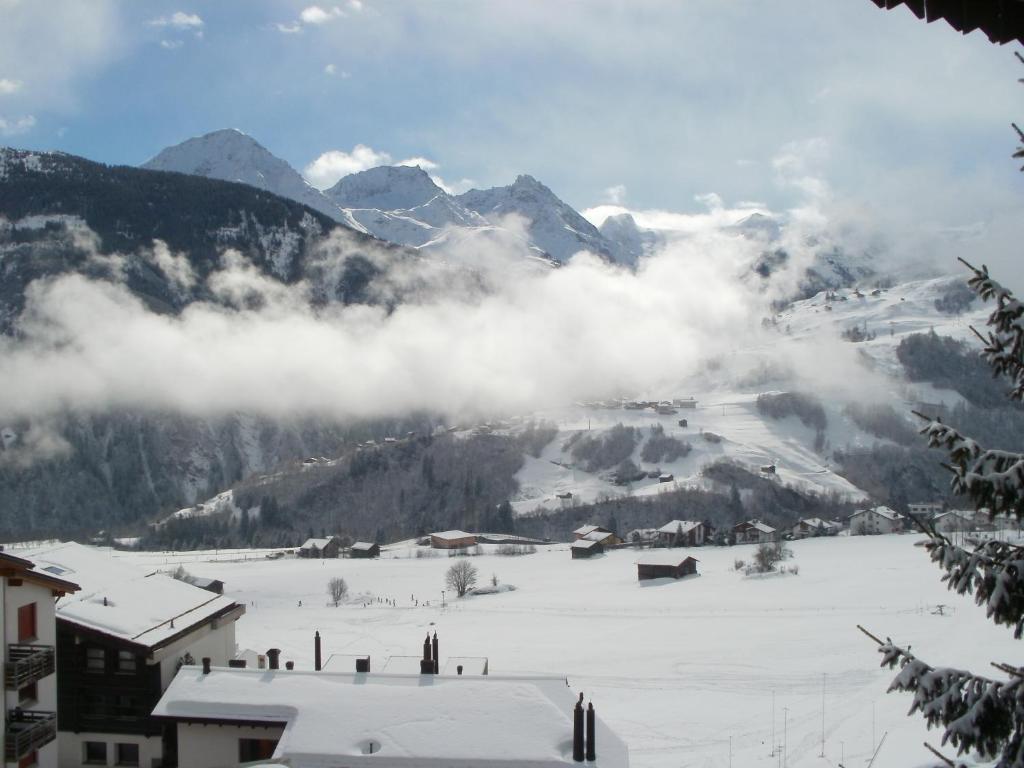 Hotel Pez Ault Disentis Εξωτερικό φωτογραφία